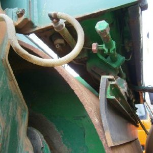 foto NEPOJÍZDNÝ! 10t válec kloub Bomag 164 AD problém elektro