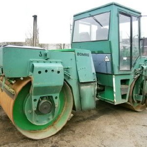 foto NEPOJÍZDNÝ! 10t válec kloub Bomag 164 AD problém elektro